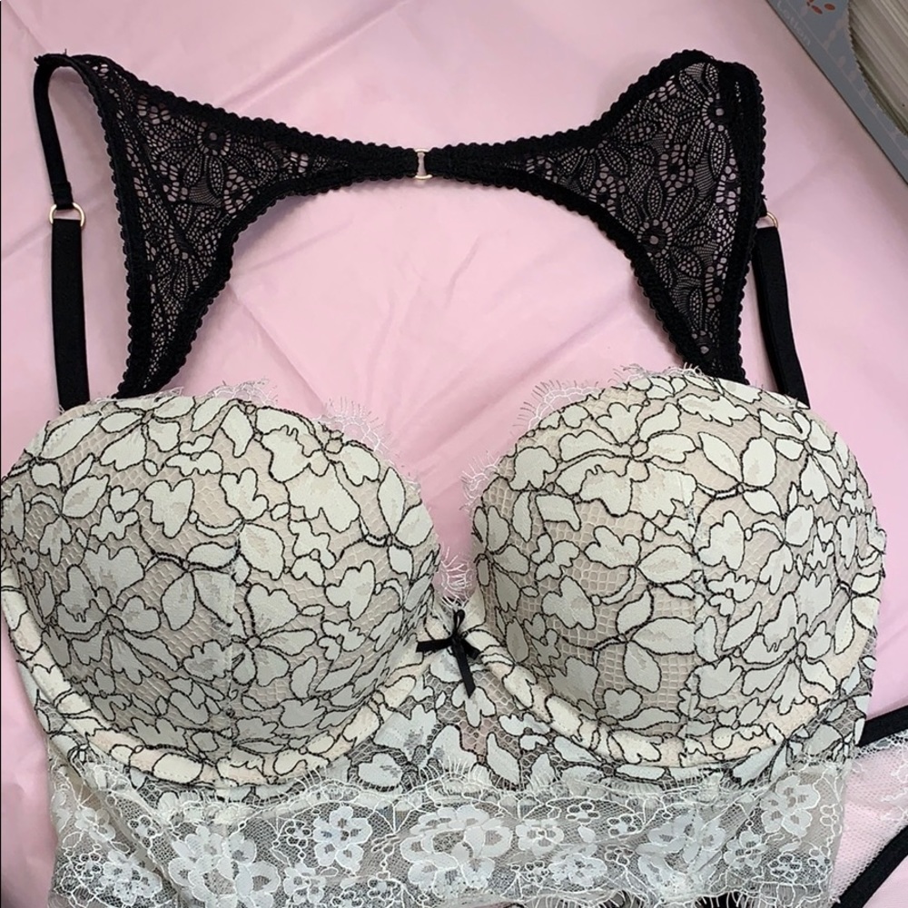 Victoria’s Secret 3 pieces set - Picture 9 of 15